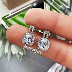 💎Beautiful Petite 2C Cushion Cut Halo Diamond(lab) Drop Earrings